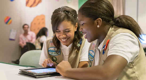 How Girl Scouts Sell Digital Cookies