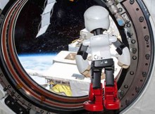 Kirobo in the ISS just before his return to Earth