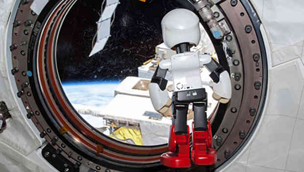 Kirobo in the ISS just before his return to Earth