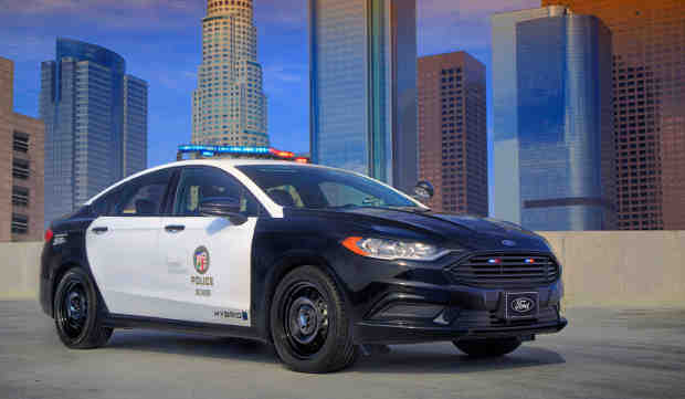 Ford Pursuit-Rated Hybrid Police Car