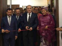 The UN Deputy Secretary-General, Amina Mohammed (right) and Faruk Özlü (centre), Minister of Science, Industry and Technology of Turkey inaugurate the Technology Bank. Photo: UN