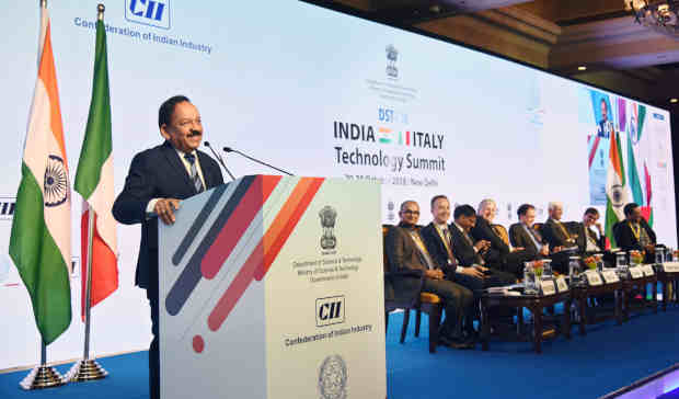 Harsh Vardhan addressing at the inauguration of the India-Italy Technology Summit, in New Delhi on October 29, 2018