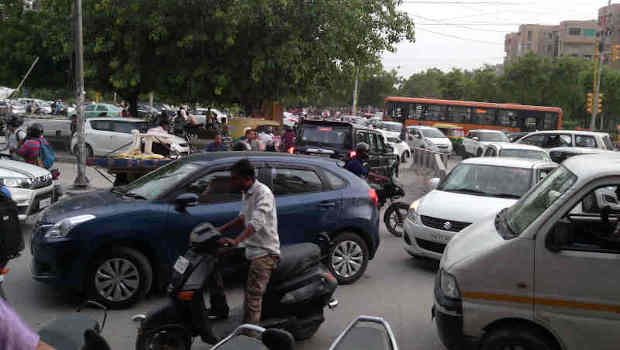 An overcrowded road in India’s capital New Delhi which is the most polluted national capital in the world. Photo: Rakesh Raman / RMN News Service