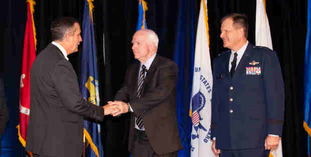 Intel and Senator John McCain Honor the Veterans