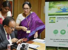 Harsh Vardhan launching a mobile app on “Celebrating Yoga”, ahead of the International Day of Yoga 2017, in New Delhi on June 19, 2017