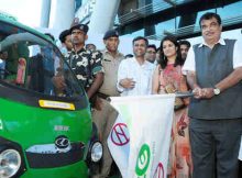 Nitin Gadkari flagging off the E-rickshaws for last mile connectivity, at Huda City Centre metro station, in Gurugram, Haryana on September 04, 2017