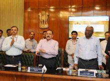 Dr. Jitendra Singh launching an online dashboard, developed by the Department of Administrative Reforms and Public Grievances (DARPG), in New Delhi on April 11, 2018