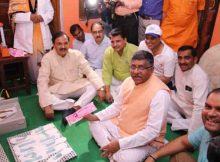 Ravi Shankar Prasad and the Minister of State for Culture (I/C) and Environment, Forest & Climate Change, Dr. Mahesh Sharma visits Dhanauri Kalan, a Digital village, in Gautam Budh Nagar, Uttar Pradesh on May 20, 2018.