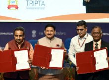 India Post signed an MoU with Confederation of All India Traders (CAIT) and Tripta Technologies in the presence of Minister of State for Communications, Devusinh Chauhan, in New Delhi on May 9, 2023. Photo: PIB