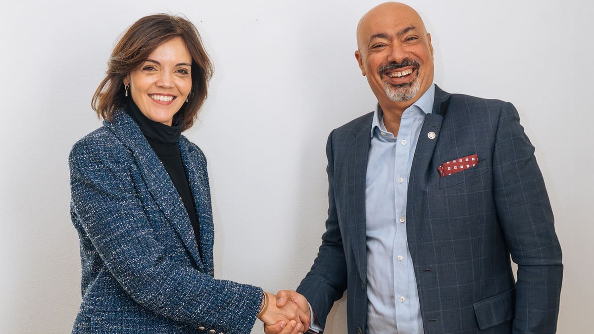 e& and IBM unveil enterprise-grade agentic AI at the World Economic Forum in Davos. Ana Paula Assis, SVP and Chair for Europe, the Middle East, Africa, and Asia Pacific, IBM and Hatem Dowidar, Group CEO, e&. Photo: IBM